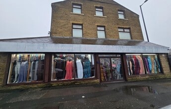 214 Lilycroft Rd, Bradford to rent Building Photo- Image 1 of 2