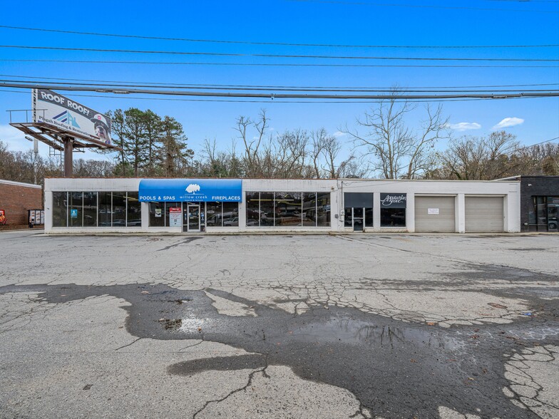 1048 Patton Ave, Asheville, NC for rent - Building Photo - Image 2 of 38