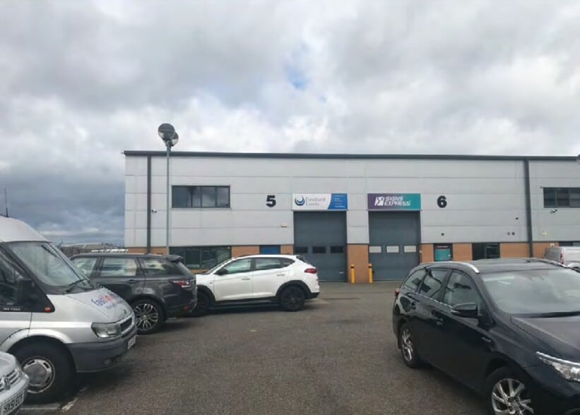 Hercules Way, Farnborough for sale - Building Photo - Image 2 of 4