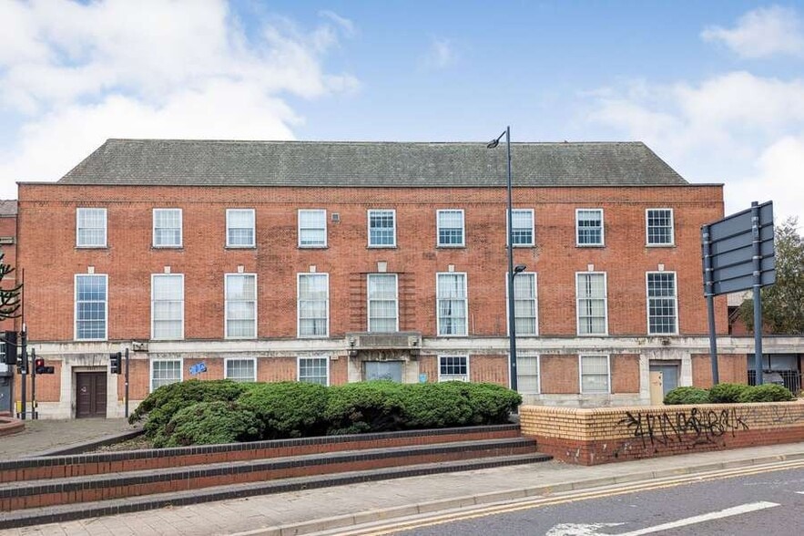 35 Eastgate, Leeds for sale - Building Photo - Image 3 of 5