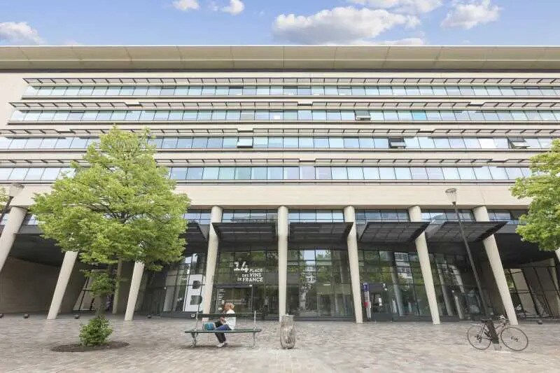 Location Bureaux 110 m² - Photo 1