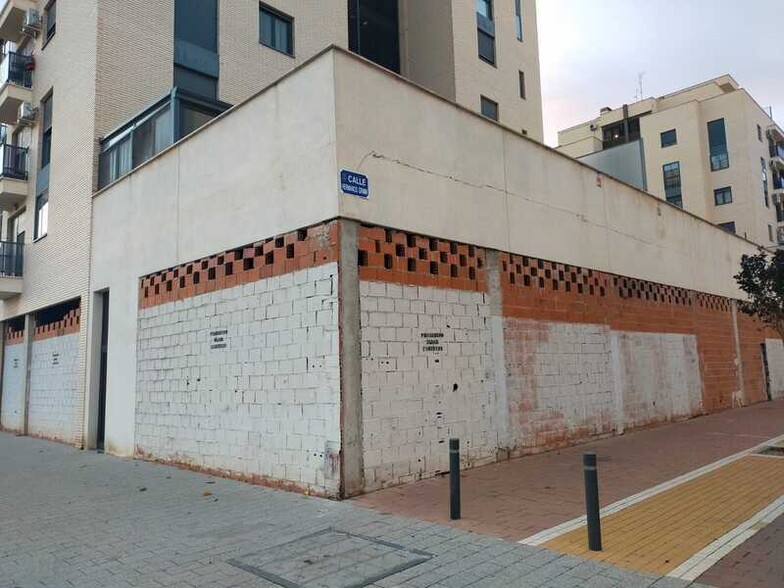 Calle Oscar Wilde, Albacete, Albacete for sale - Building Photo - Image 1 of 18