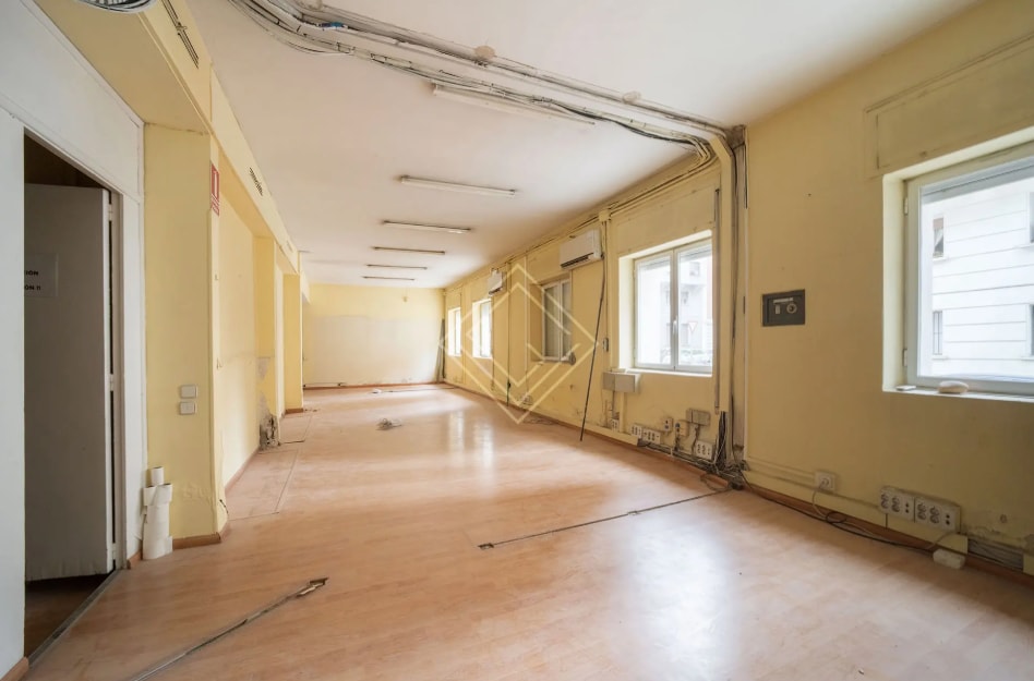 Office in Madrid, Madrid to rent Interior Photo- Image 1 of 10