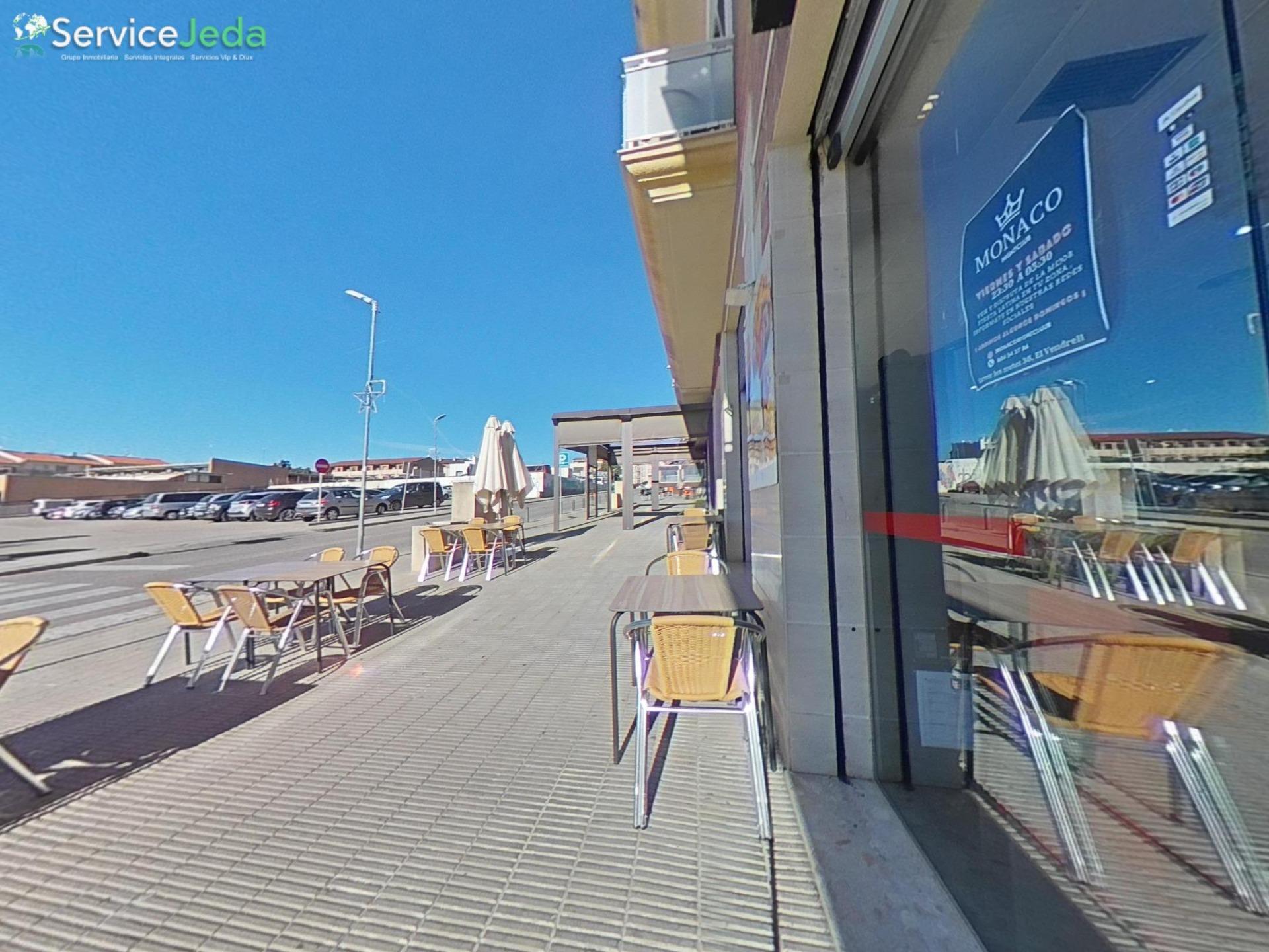 Retail in El Vendrell, Tarragona to rent Interior Photo- Image 1 of 12
