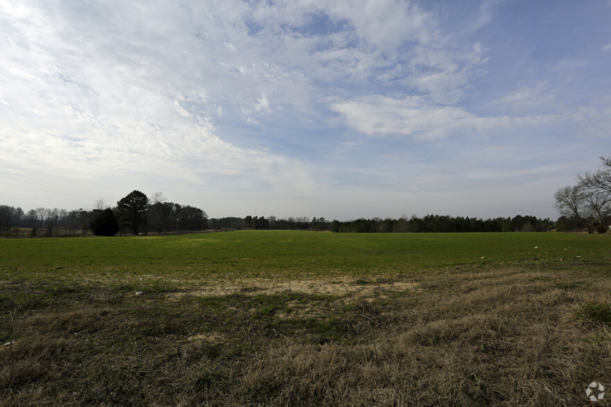 Commerce Dr, Sanford, NC for sale - Primary Photo - Image 1 of 1