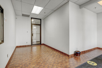 40 Tiffield Rd, Toronto, ON for rent Interior Photo- Image 1 of 11