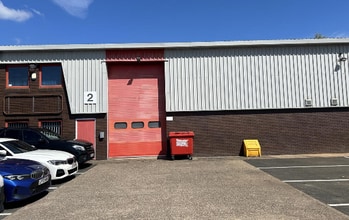 West Ct, Bromsgrove to rent Building Photo- Image 1 of 7