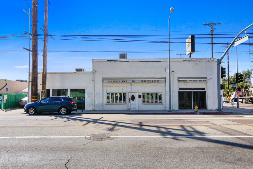 3601 Overland Ave, Los Angeles, CA for rent - Building Photo - Image 2 of 17