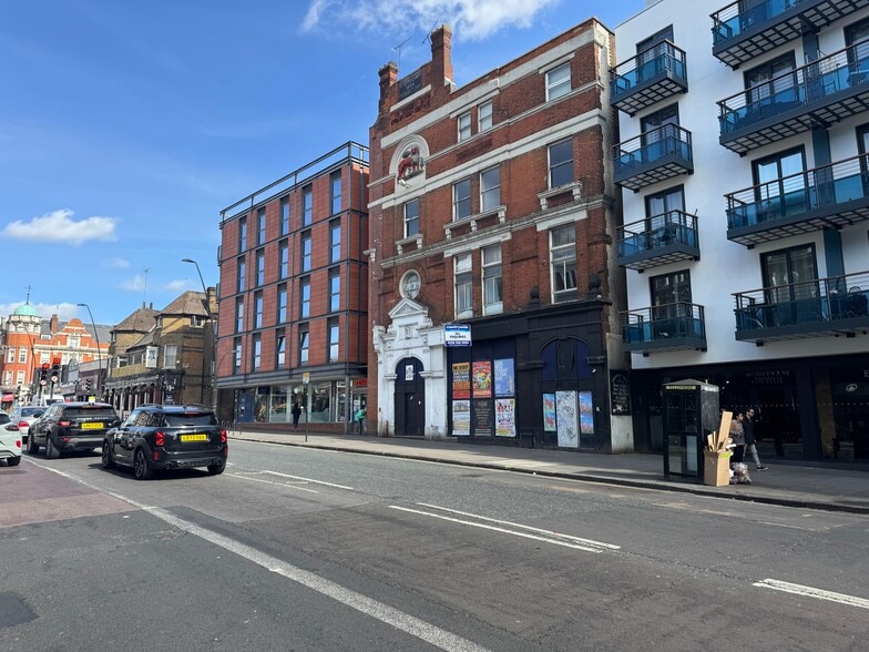 34 Kilburn High St, London to rent - Building Photo - Image 3 of 16