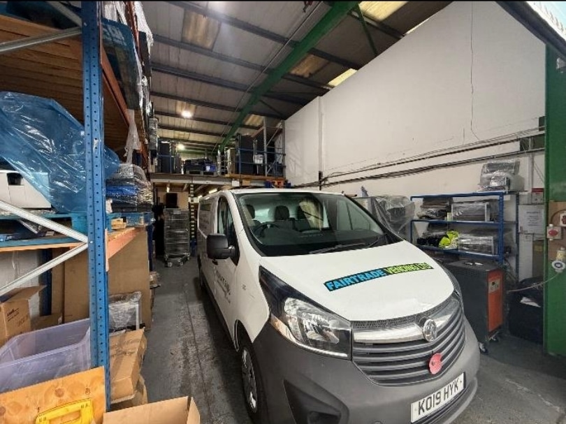 Trident Clos, Rochester to rent Interior Photo- Image 1 of 2