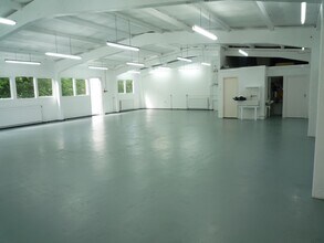 Littlemead Industrial Estate, Cranleigh to rent Interior Photo- Image 1 of 4