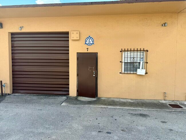 More details for 7700 W 24th Ave, Hialeah, FL - Office / Medical to Rent