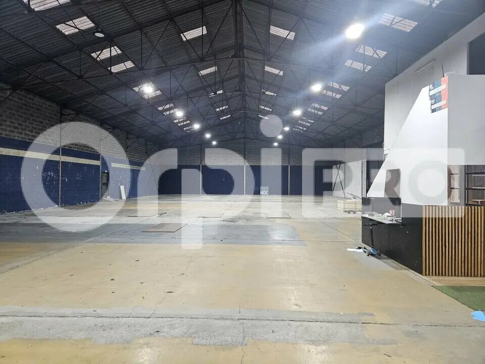 Light Industrial in Bègles to rent Interior Photo- Image 1 of 7