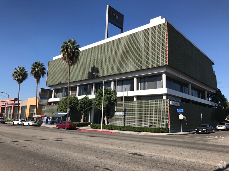 5301 Whittier Blvd, Los Angeles, CA for rent - Building Photo - Image 1 of 7