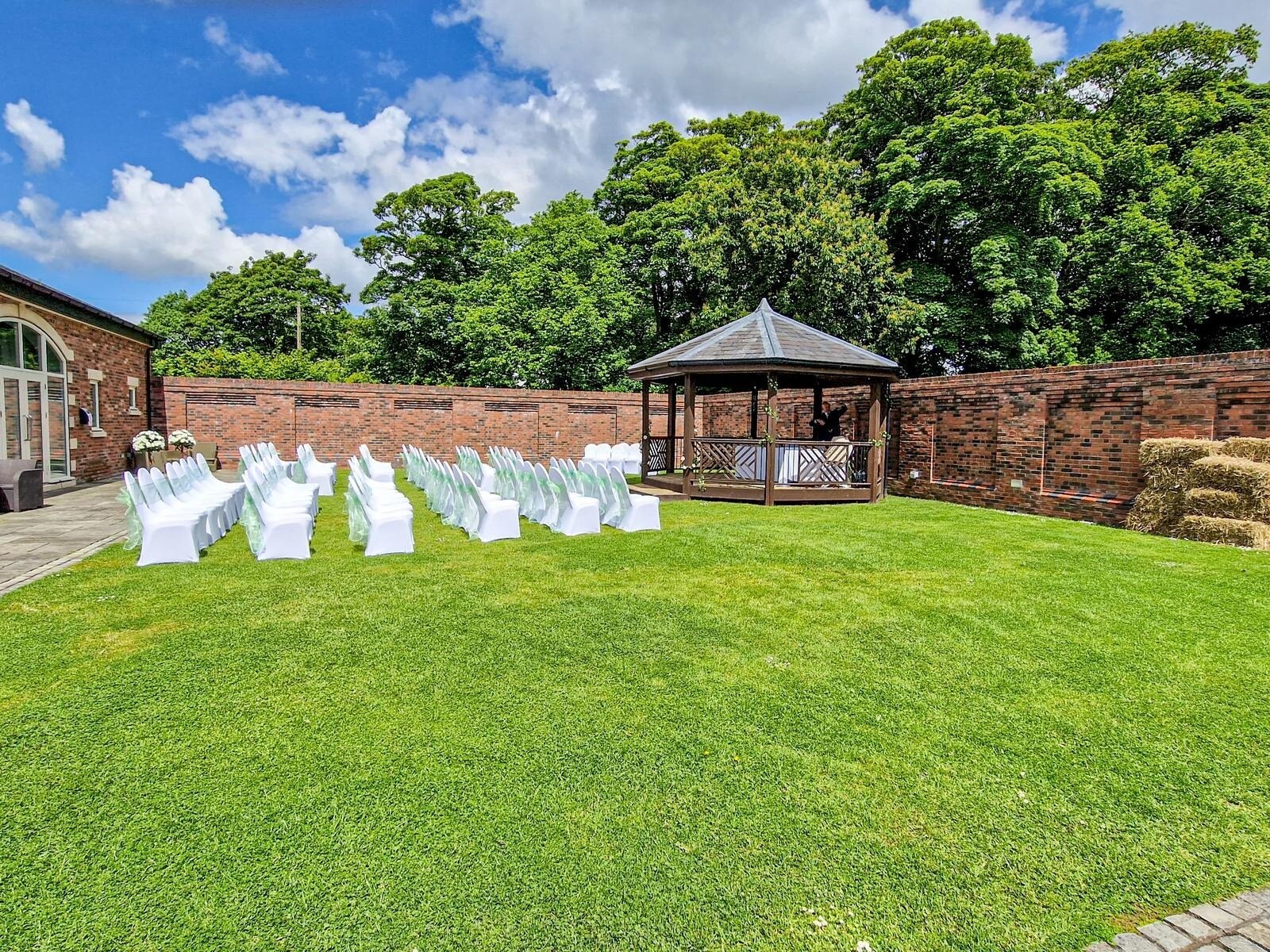 Moss Side Ln, Wrea Green for sale Building Photo- Image 1 of 1