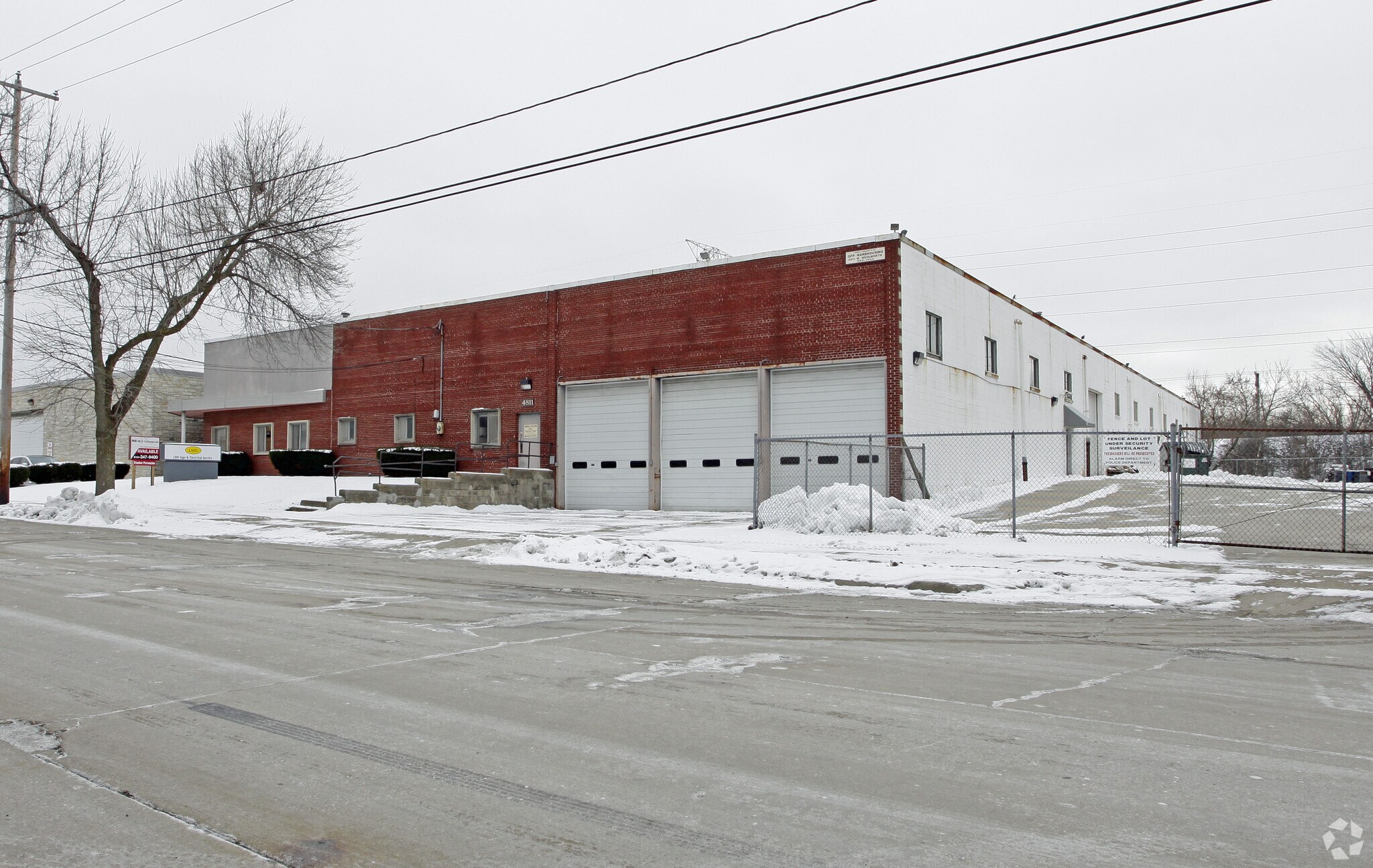 4811 W Woolworth Ave, Milwaukee, WI for sale Primary Photo- Image 1 of 1