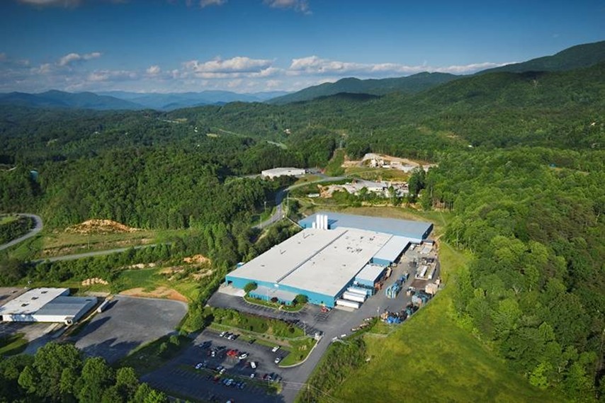 1821 Highway 19, Bryson City, NC for sale - Primary Photo - Image 1 of 2