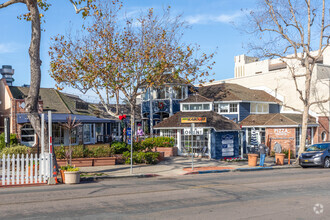 7556 Fay Ave, La Jolla, CA for rent Building Photo- Image 1 of 7