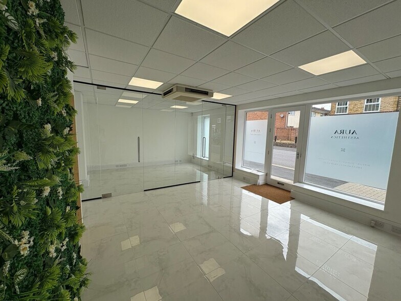 87-89 Moulsham St, Chelmsford to rent - Interior Photo - Image 3 of 6