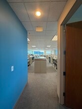 20750 Civic Center Dr, Southfield, MI to rent Interior Photo- Image 2 of 6