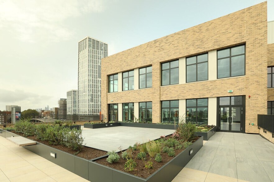 Sugar House Ln, London to rent - Building Photo - Image 3 of 17