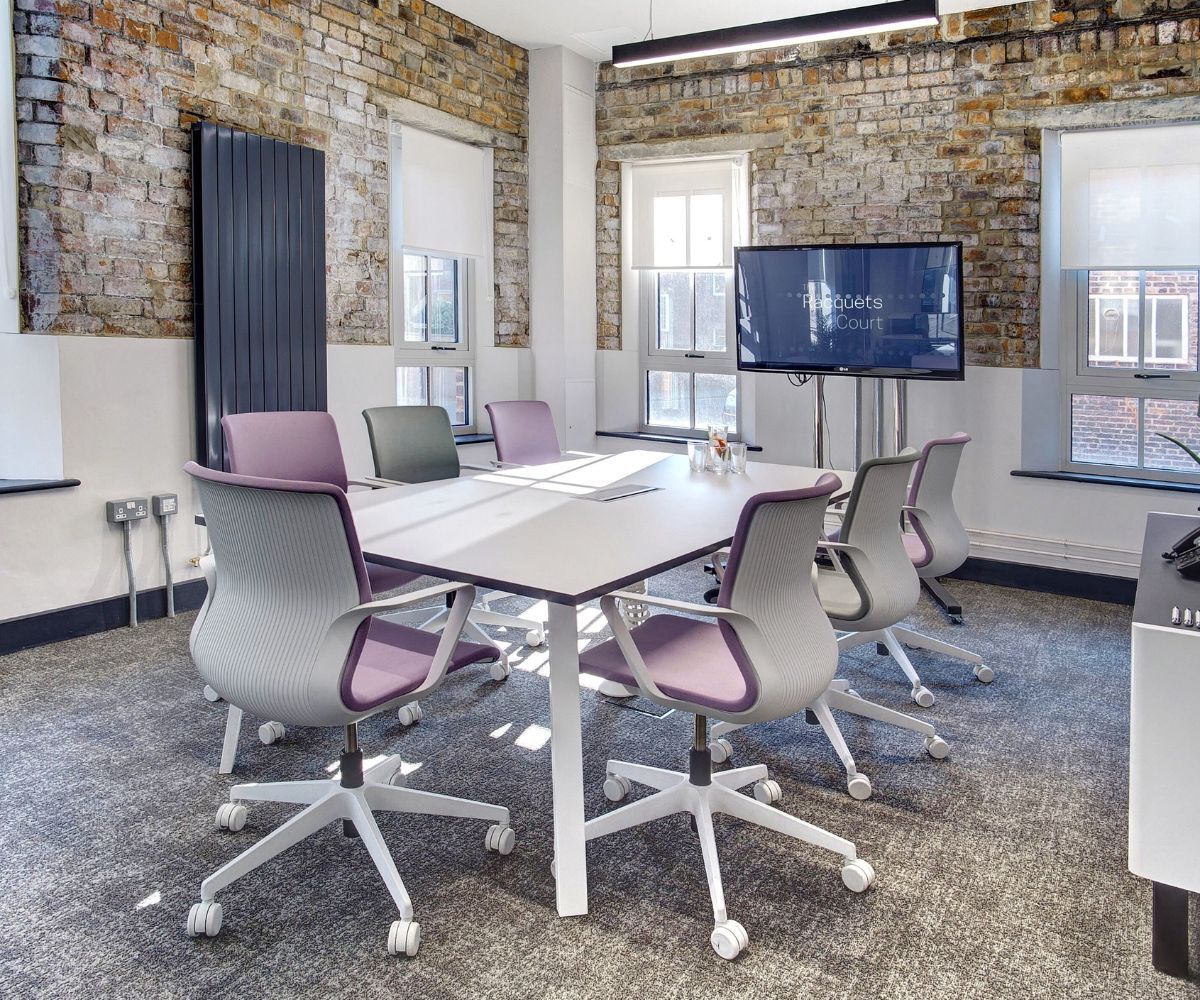 College St, Newcastle Upon Tyne to rent Interior Photo- Image 1 of 4