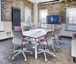 College St, Newcastle Upon Tyne to rent Interior Photo- Image 1 of 4