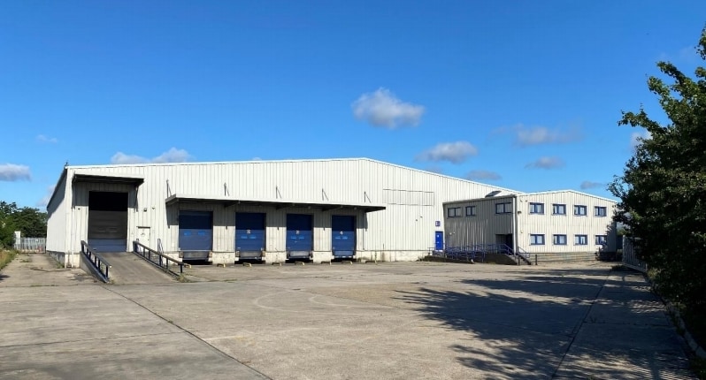 Wollaston Way, Basildon for sale - Primary Photo - Image 1 of 1