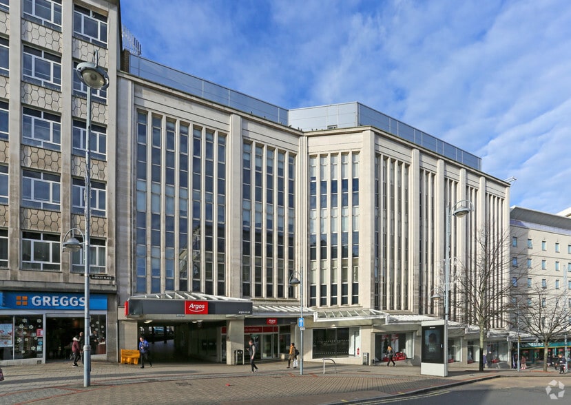 15 Angel St, Sheffield to rent - Building Photo - Image 2 of 4