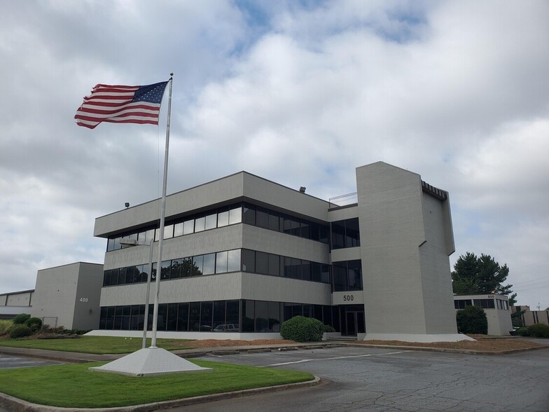 4350 Peachtree Industrial Blvd, Peachtree Corners, GA for rent - Primary Photo - Image 1 of 1