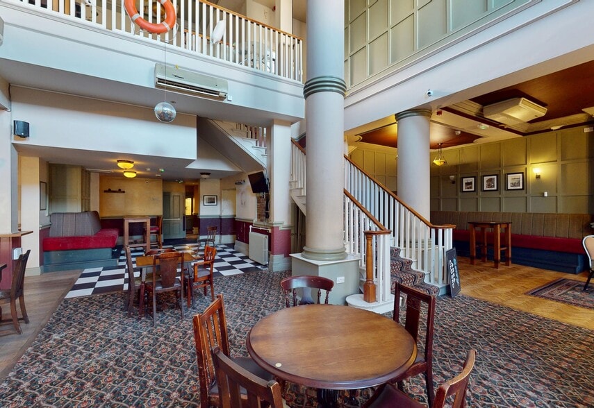 44-45 Promenade, Southport for sale - Lobby - Image 2 of 8