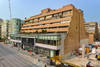 More details for 55 Avenue Rd, Toronto, ON - Retail for Rent