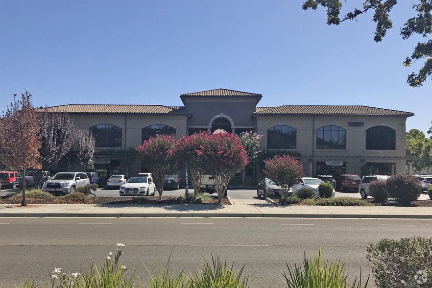 8050-8080 Santa Teresa Blvd, Gilroy, CA for rent - Building Photo - Image 2 of 7