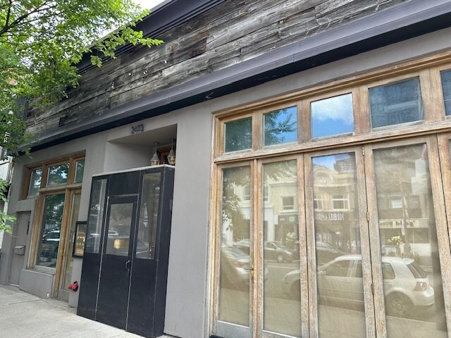 2472 Yonge St, Toronto, ON to rent Building Photo- Image 1 of 6