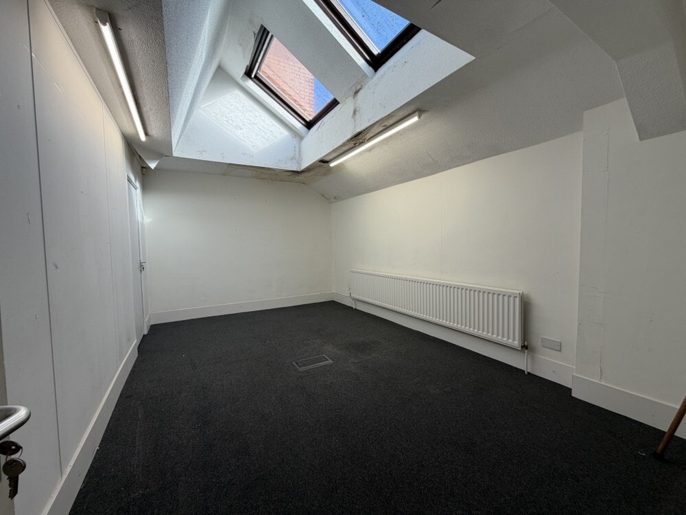 3-3A Theatre St, Preston to rent Interior Photo- Image 1 of 2