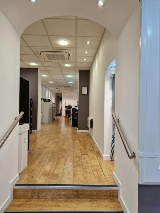 20-21 Iron Gate, Derby to rent Interior Photo- Image 1 of 2