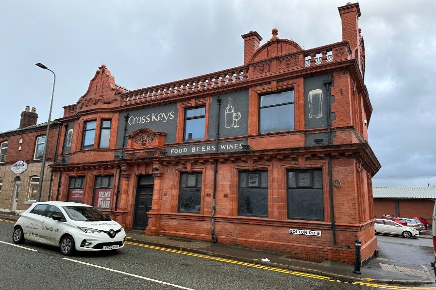 2 Bolton Rd, Wigan for sale Primary Photo- Image 1 of 1