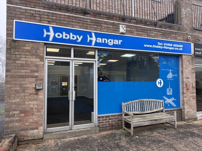 More details for 35 Forest Hl, Yeovil - Retail to Rent