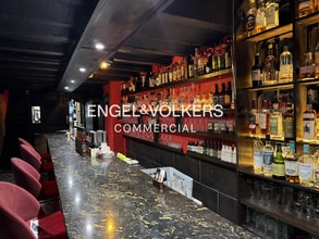 Retail in Barcelona, Barcelona to rent Interior Photo- Image 2 of 10