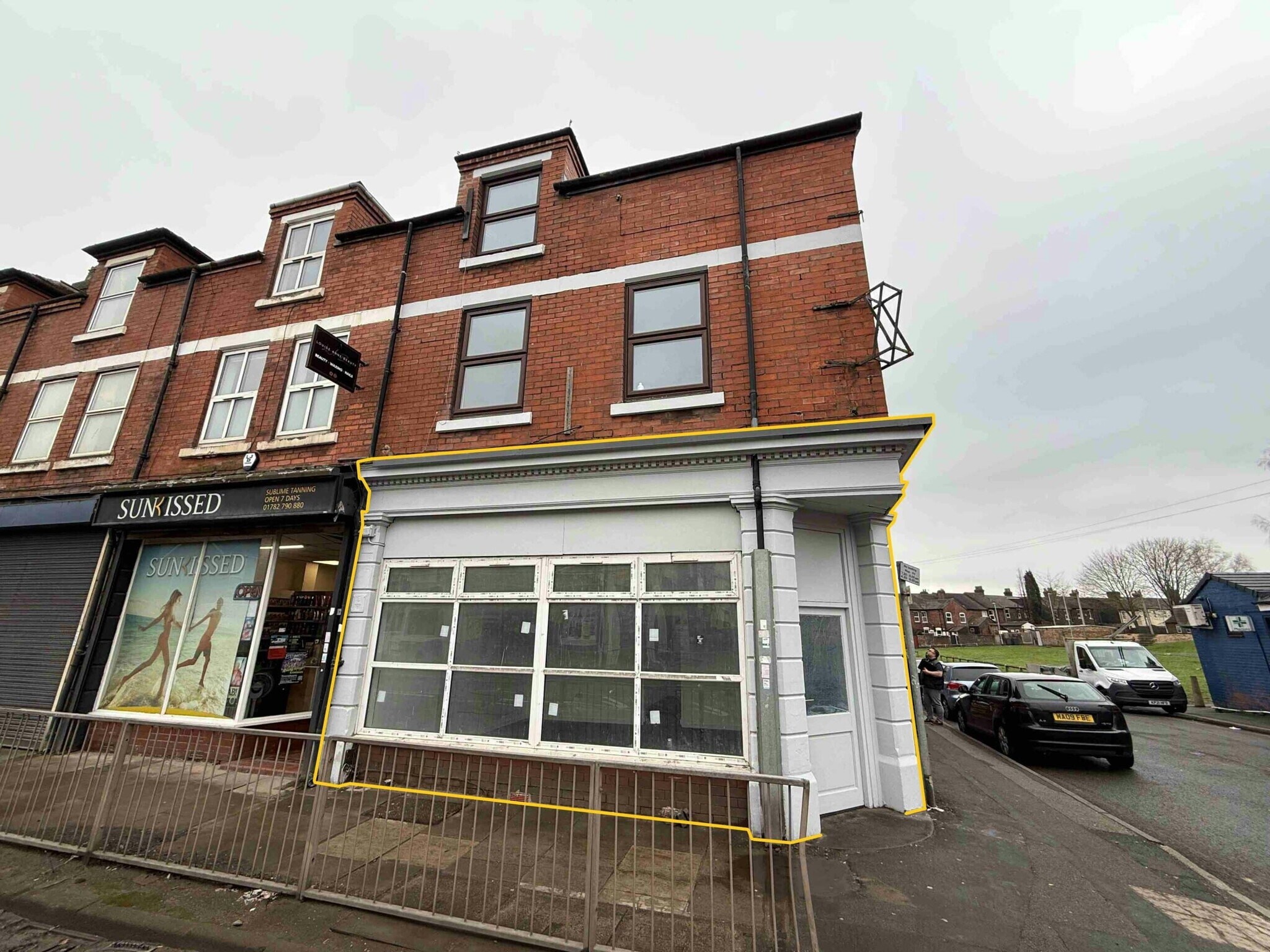 183 Newcastle St, Stoke On Trent to rent Building Photo- Image 1 of 2