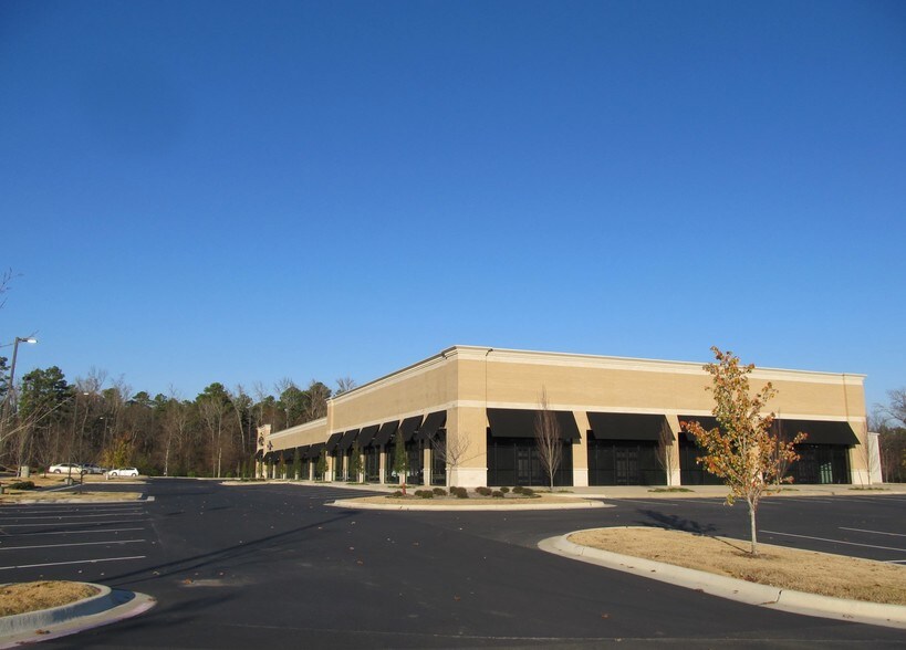 15400 Chenal Pkwy, Little Rock, AR for rent - Building Photo - Image 1 of 4