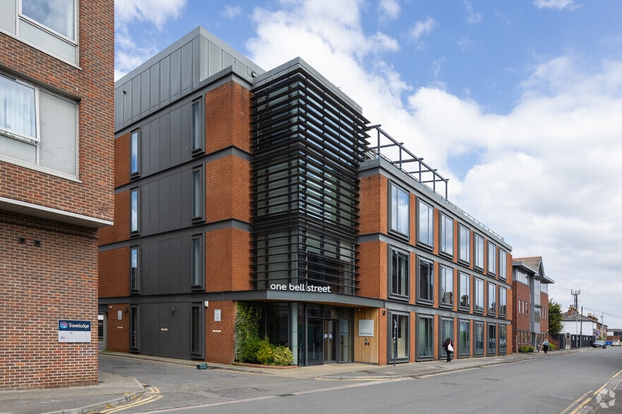 1 Bell St, Maidenhead to rent - Building Photo - Image 1 of 12