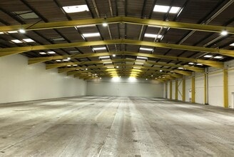 9 Glaisdale Pky, Nottingham to rent Interior Photo- Image 1 of 1