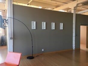 1240 N Homan Ave, Chicago, IL to rent Interior Photo- Image 2 of 6