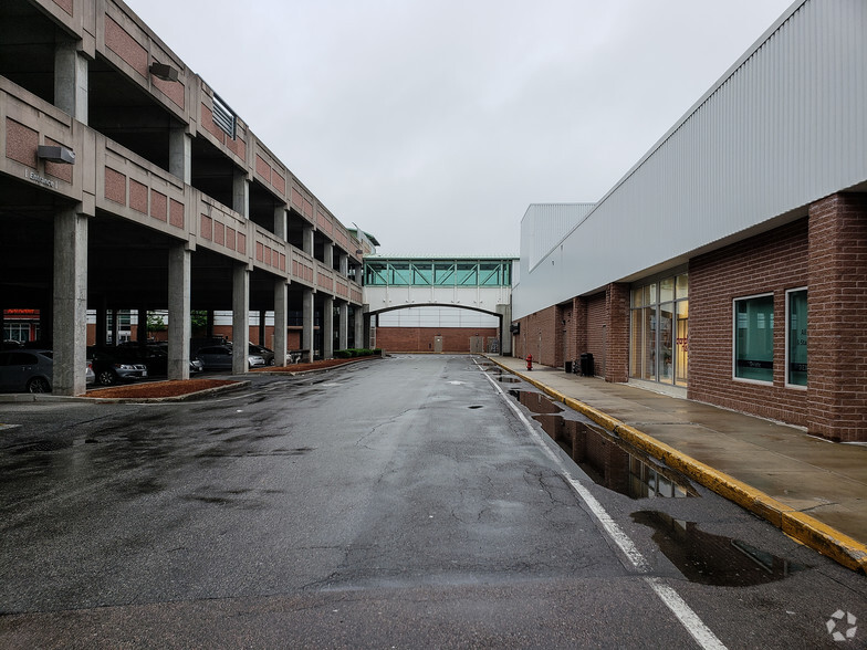 250 Granite St, Braintree, MA for rent - Building Photo - Image 3 of 11