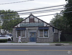 1954 New York Ave, Huntington Station, NY for sale Primary Photo- Image 1 of 1