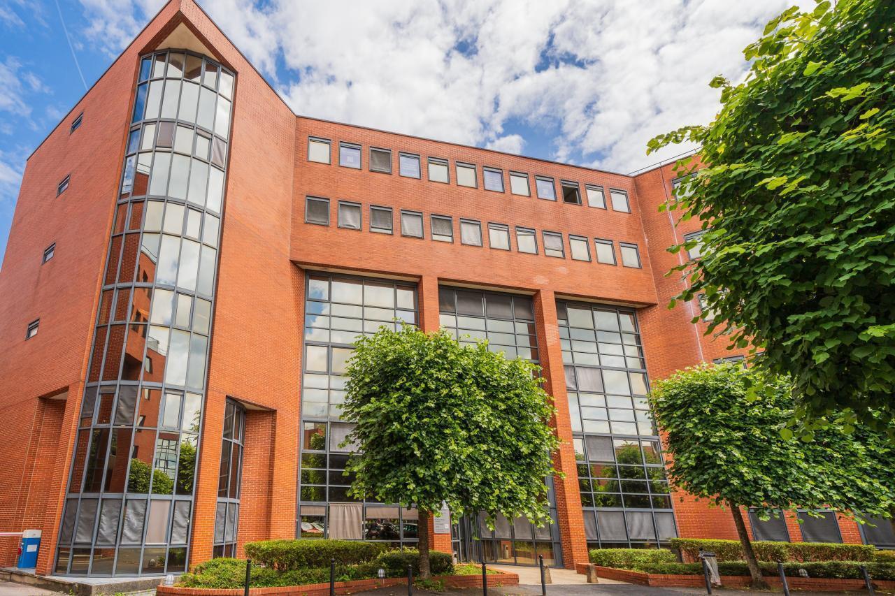 Office in Meudon for sale Building Photo- Image 1 of 8