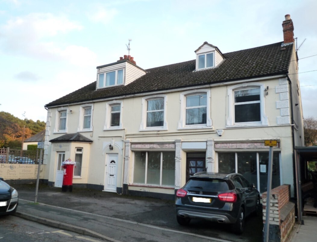 Station, Aldershot for sale Primary Photo- Image 1 of 1