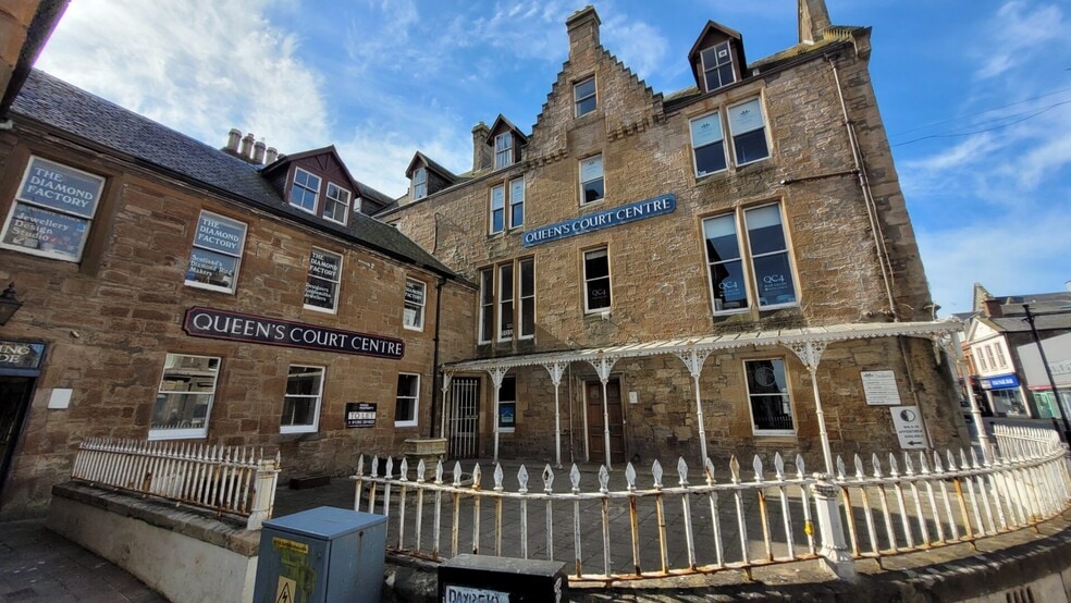 Sandgate, Ayr to rent - Building Photo - Image 1 of 2