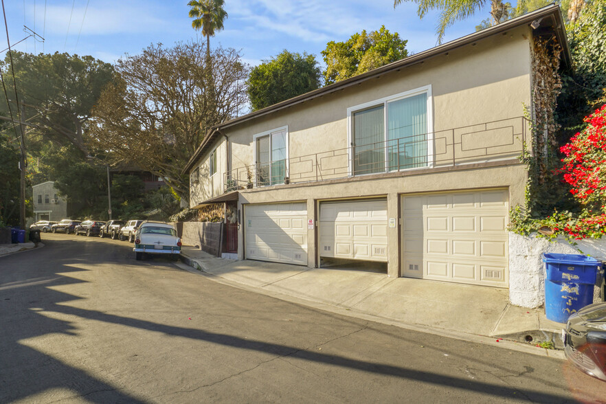 3432 Larissa Dr, Los Angeles, CA for sale - Building Photo - Image 2 of 16